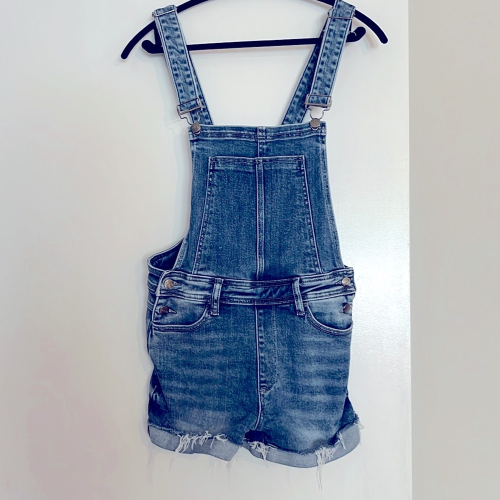 Like New Pink Lily Pinafore Shorteralls - S